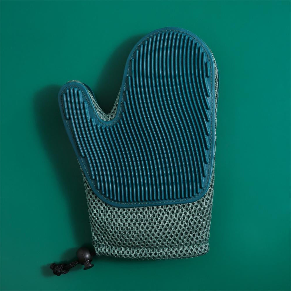 Purrfect Grooming Glove — Bonding, Comfort, and a Hair-Free Home